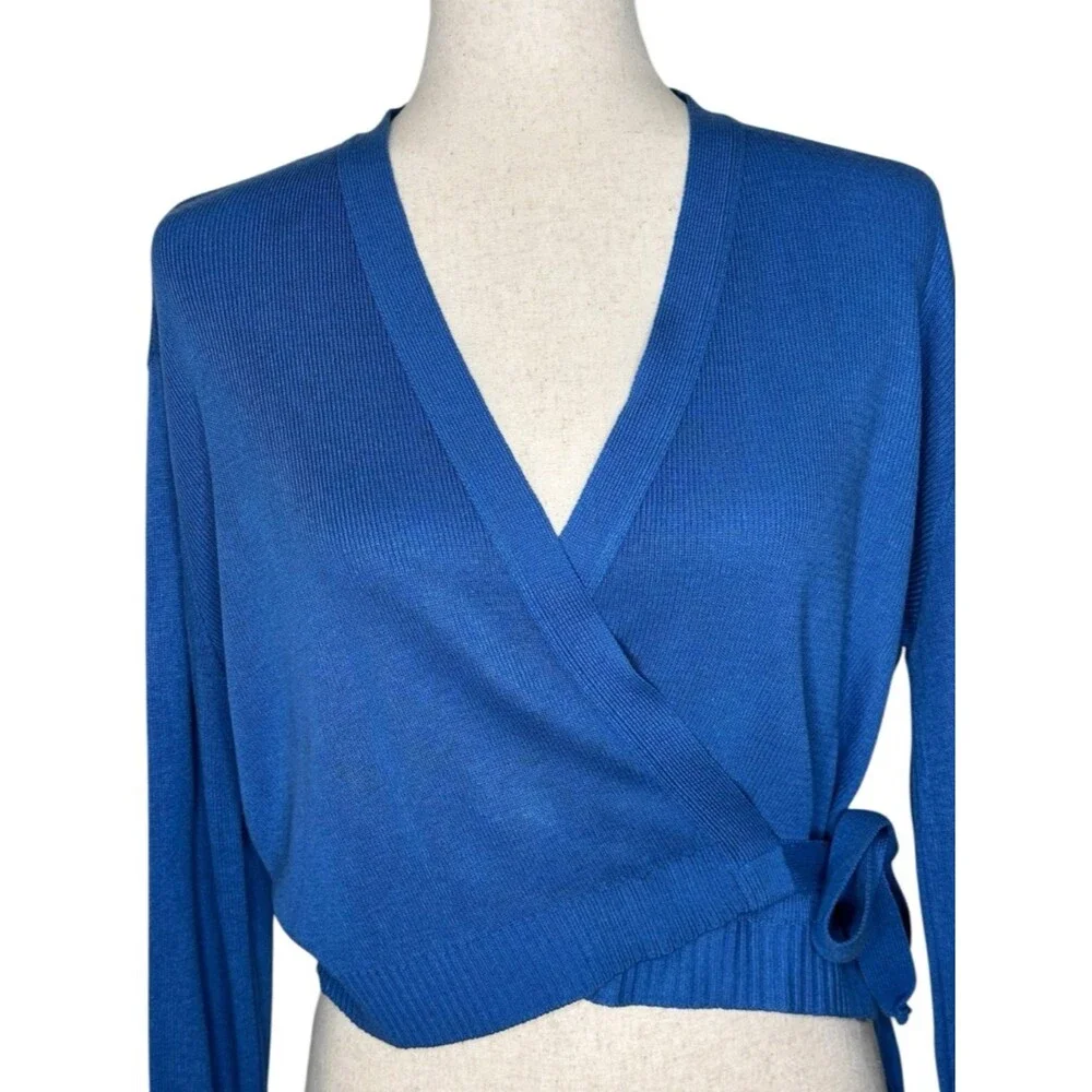 MODA INT’L made in USA Y2K Blue Wrap-Style Sweater. Cropped. Vintage. Layers.